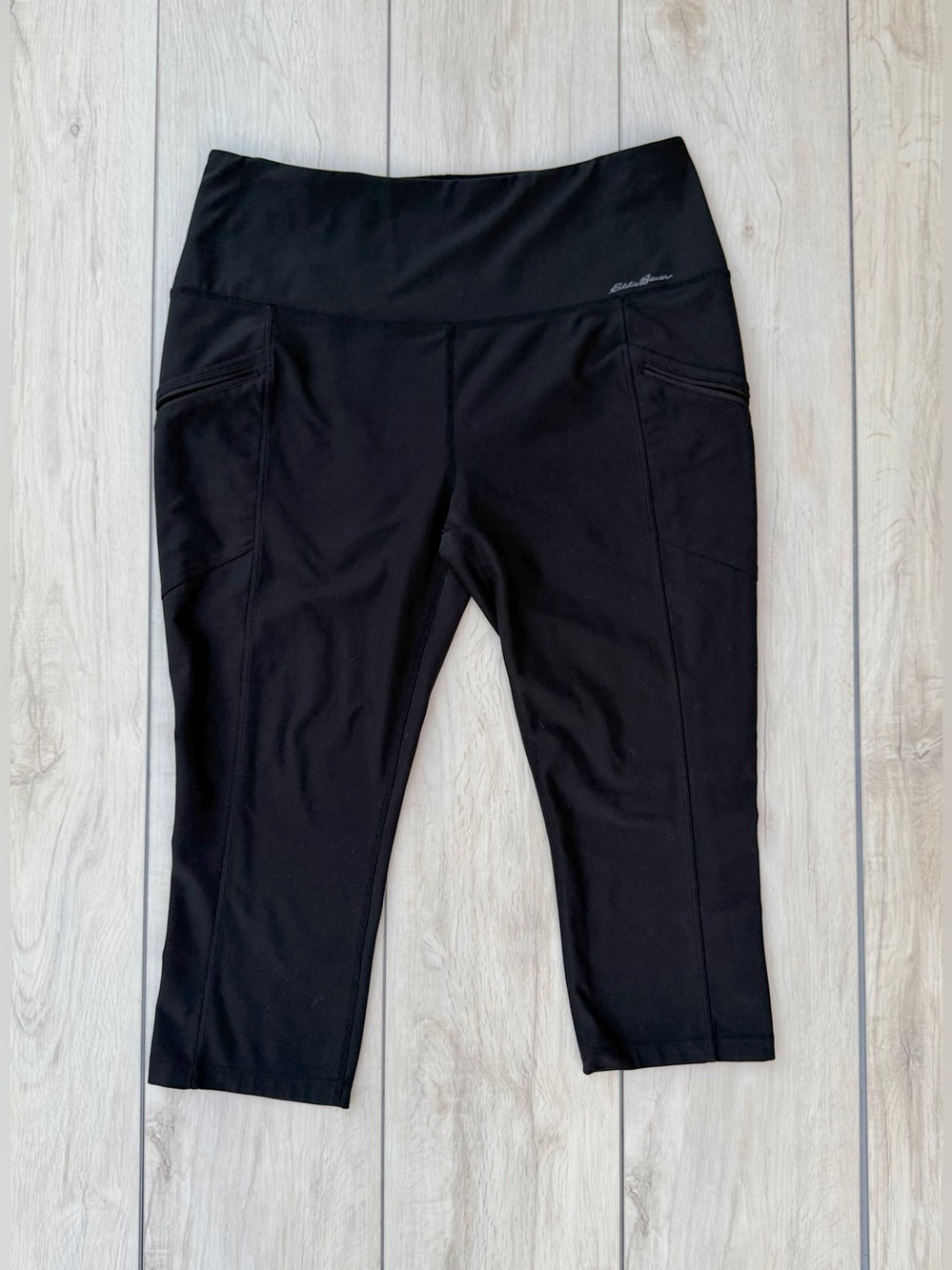 Eddie Bauer Black Women’s Activewear Capri Pocket Leggings Petite Large